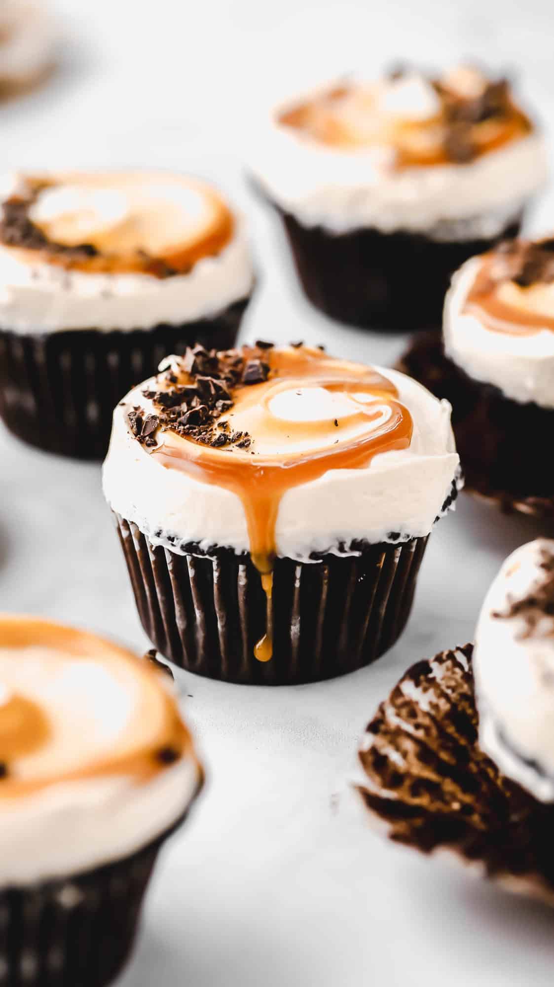 This Super Cheap Baker's Trick Makes Homemade Cupcakes Look So Fancy