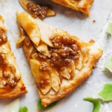 Caramel Apple Dessert Pizza