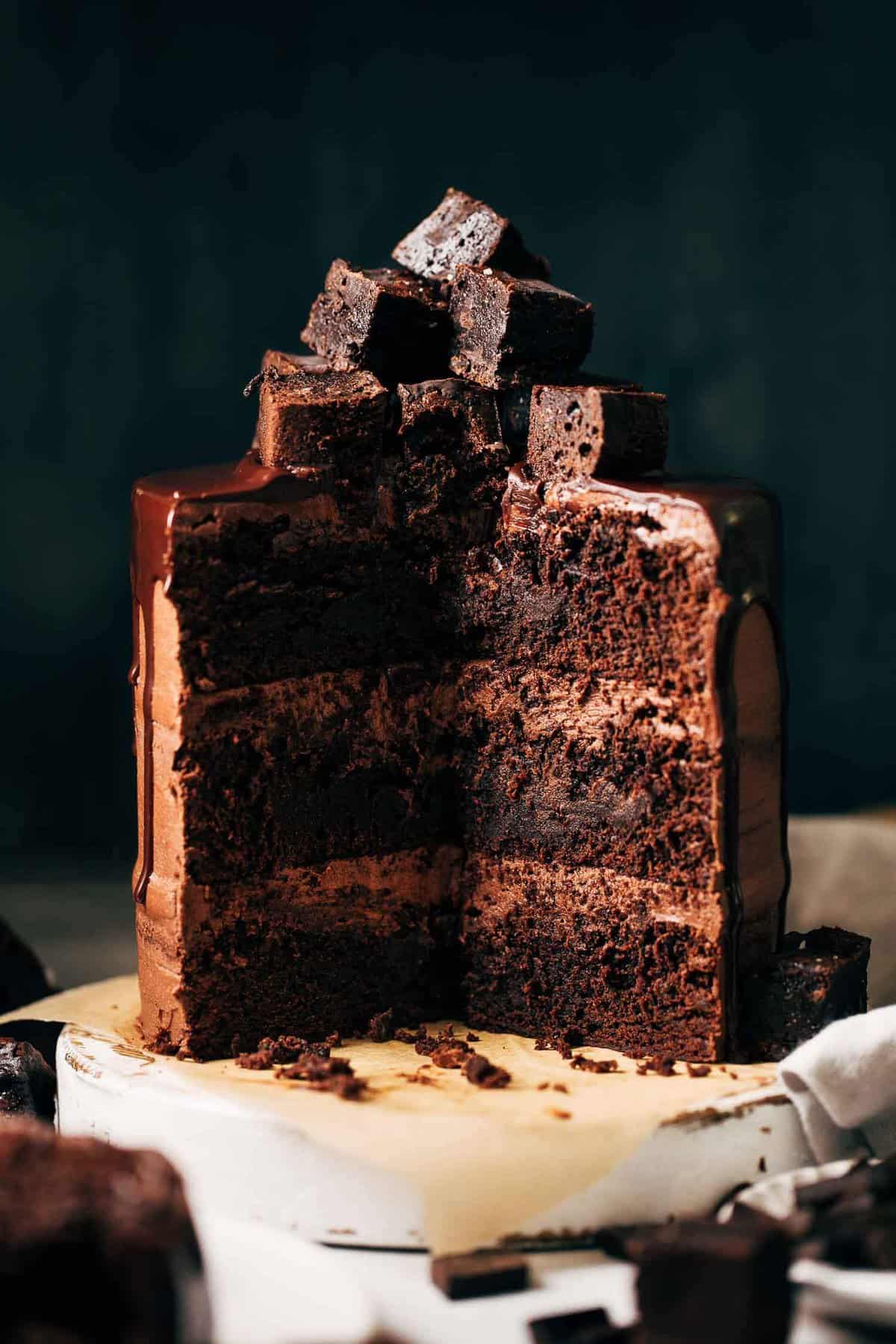 Chocolate cake decorating ideas - CakeFlix