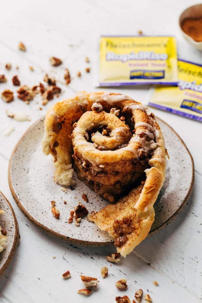 maple pecan cinnamon roll plated