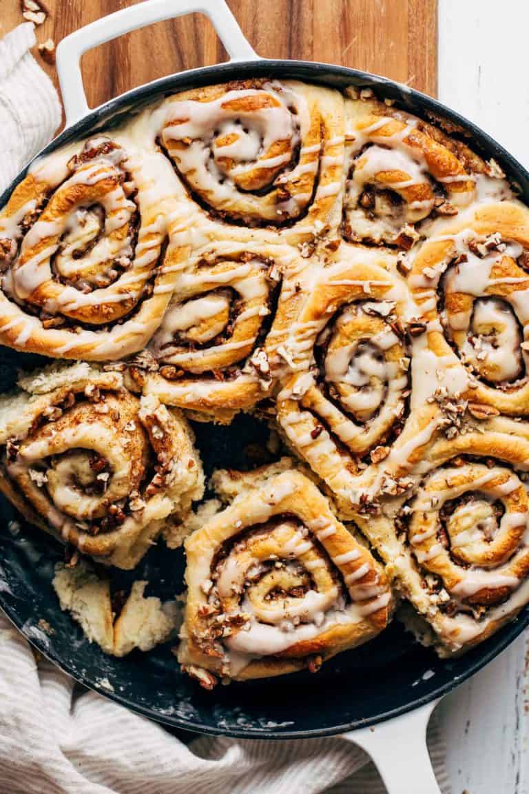 maple cinnamon rolls close up