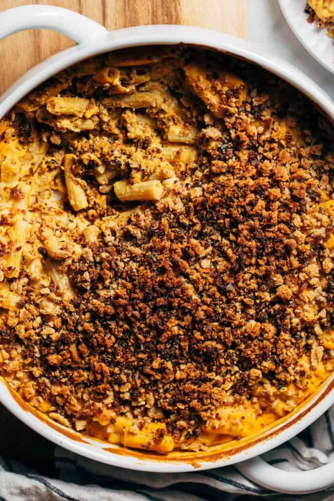 close up on the top of baked mac and cheese with breadcrumbs
