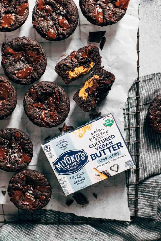 vegan chocolate cookie cups on a cooling rack