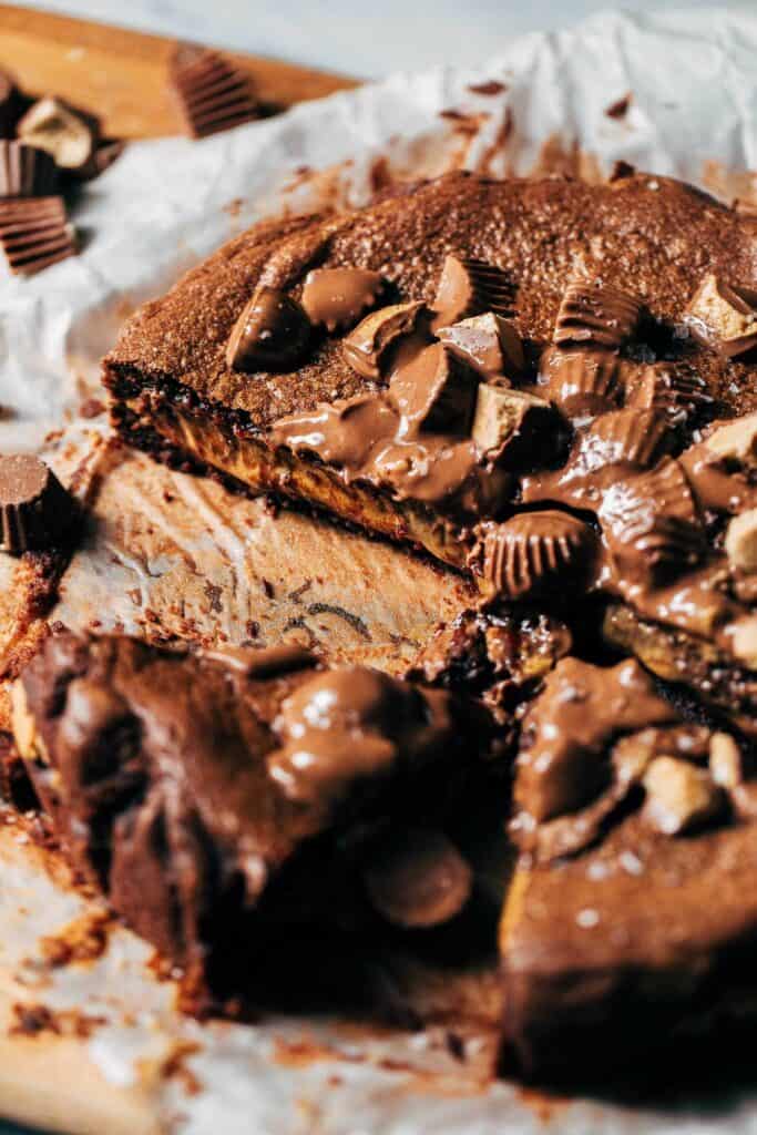 inside a sliced molten peanut butter cake