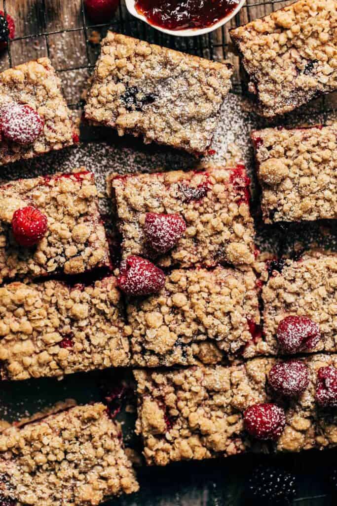 the top of sliced berry crumble bars