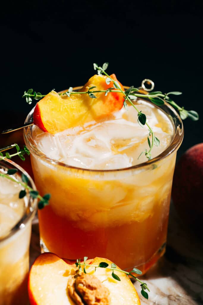 bourbon peach sweet tea