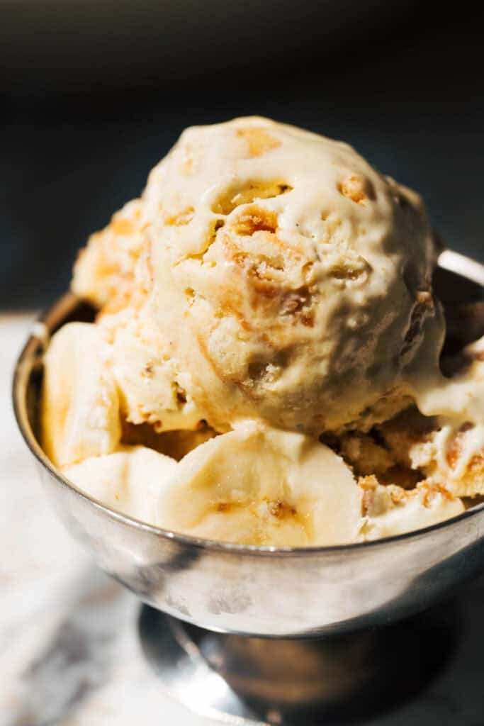 a scoop of banana pudding ice cream in a dish