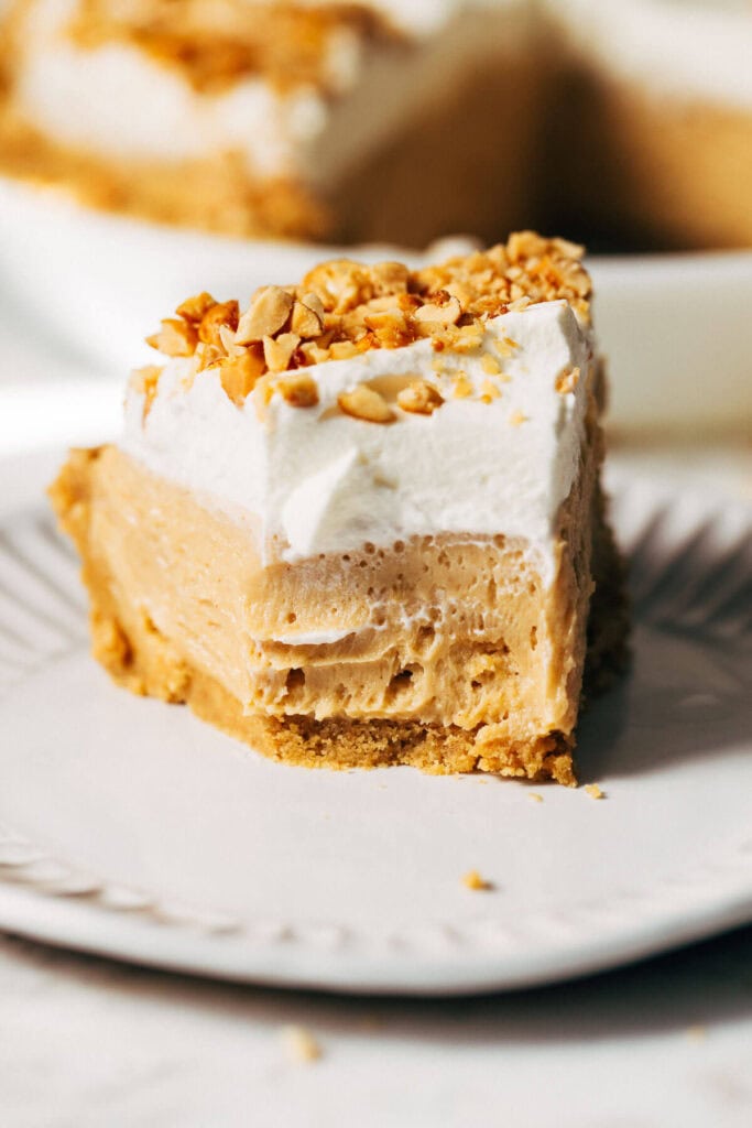 no bake peanut butter pie slice
