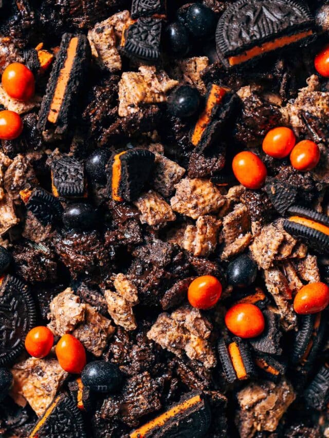 Cookies & Scream Halloween Snack Mix