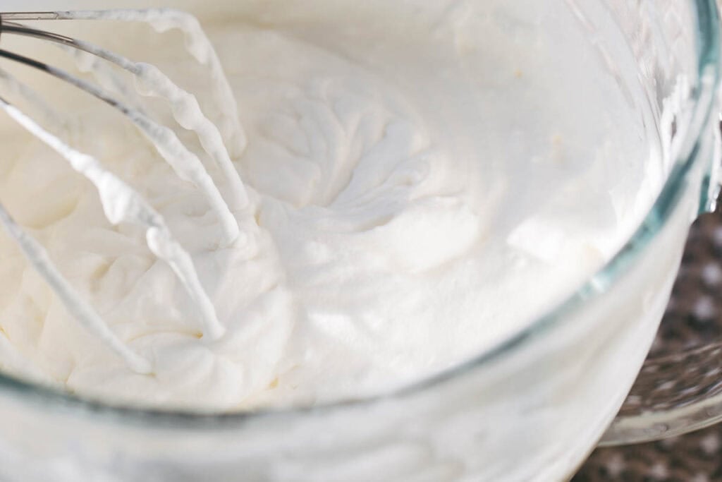 process shot mixing whipped cream