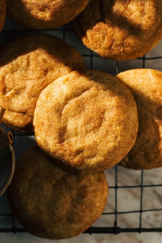 close up on snickerdoodle cookie
