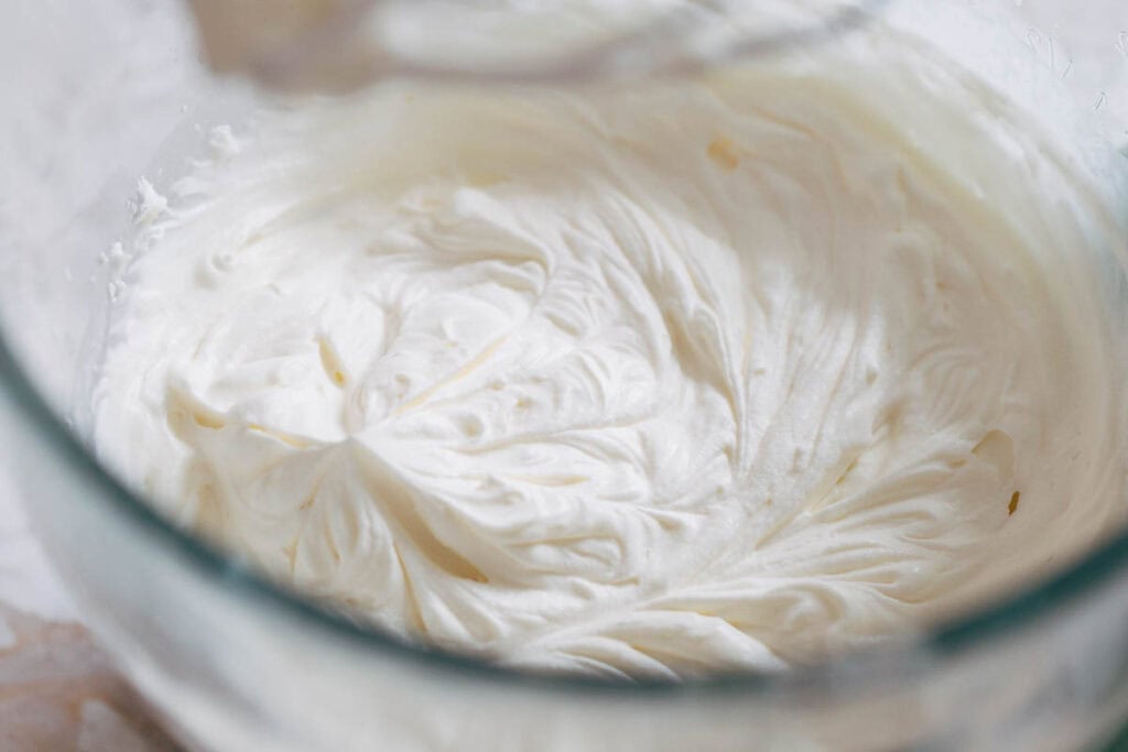 process shot mixing whipped cream cheese