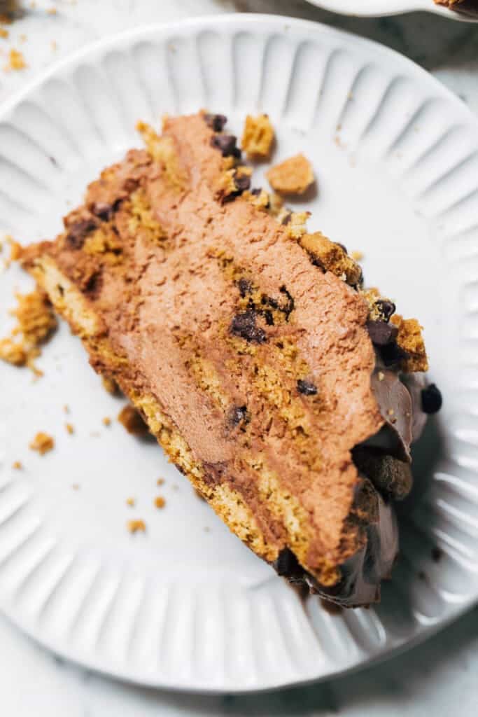 chocolate mousse cookie cake slice