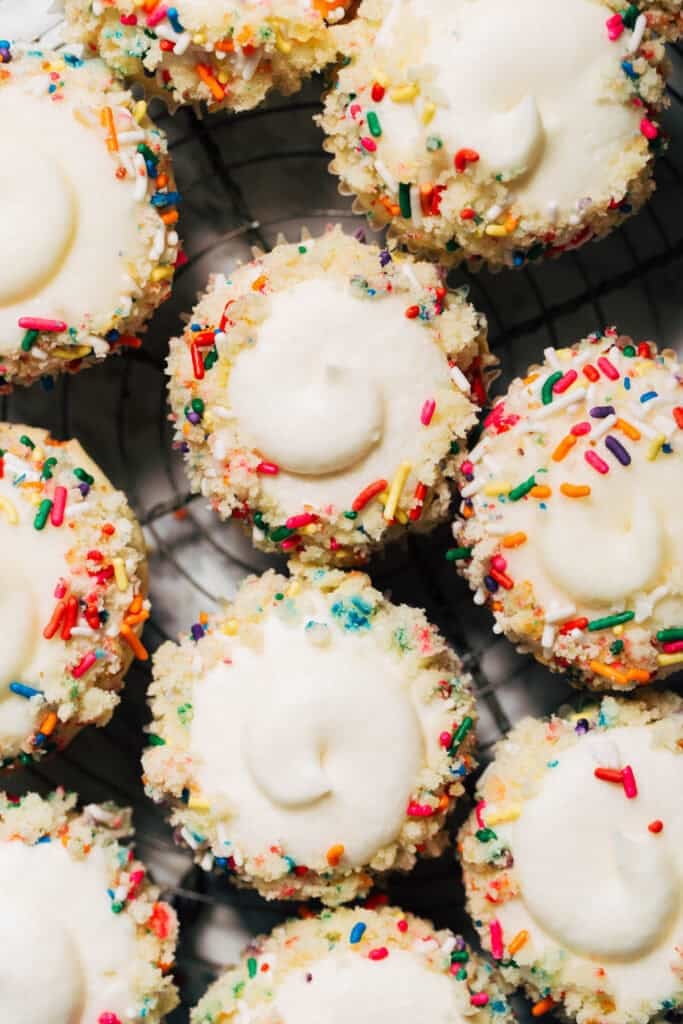 frosted funfetti cupcakes