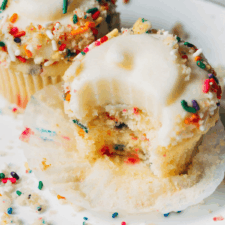 Sweet Cream Funfetti Cupcakes