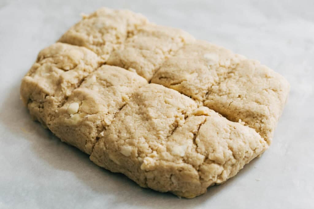 crumb cake muffin top sliced dough