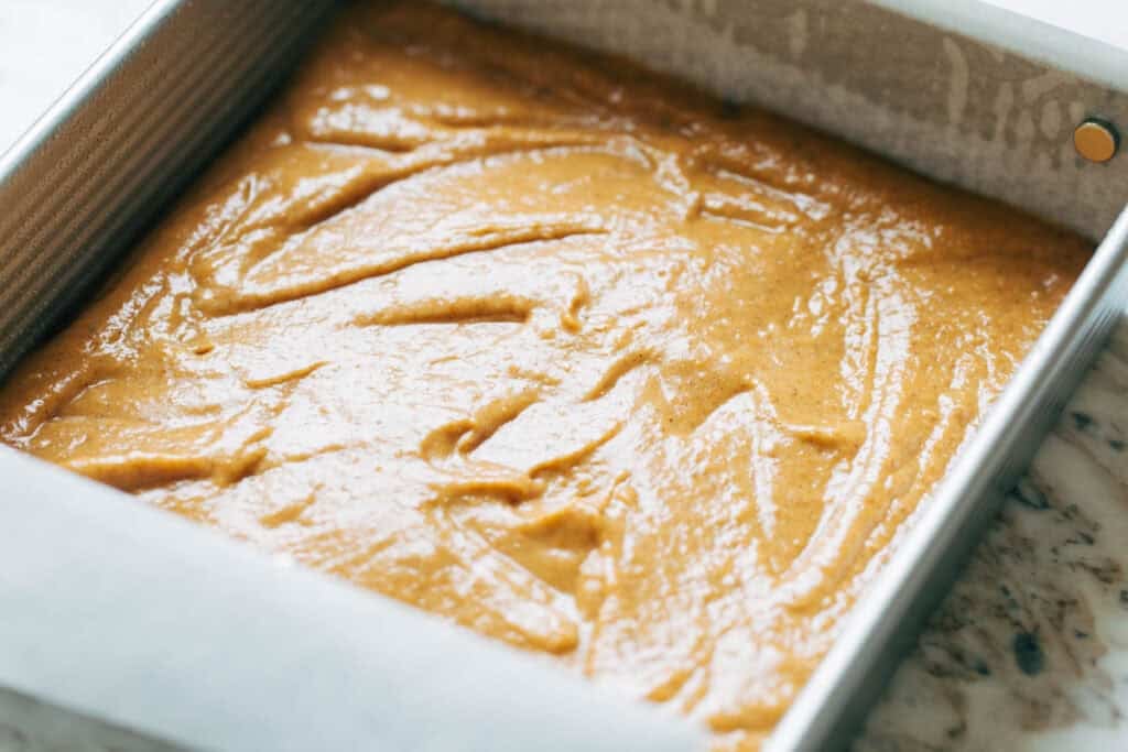 layer of pumpkin bar batter